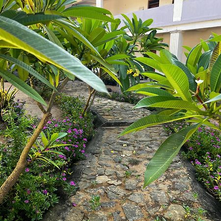 Santa Maria, Trivandrum - An Airport Boutique By The Sea Bed & Breakfast Thiruvananthapuram Ngoại thất bức ảnh