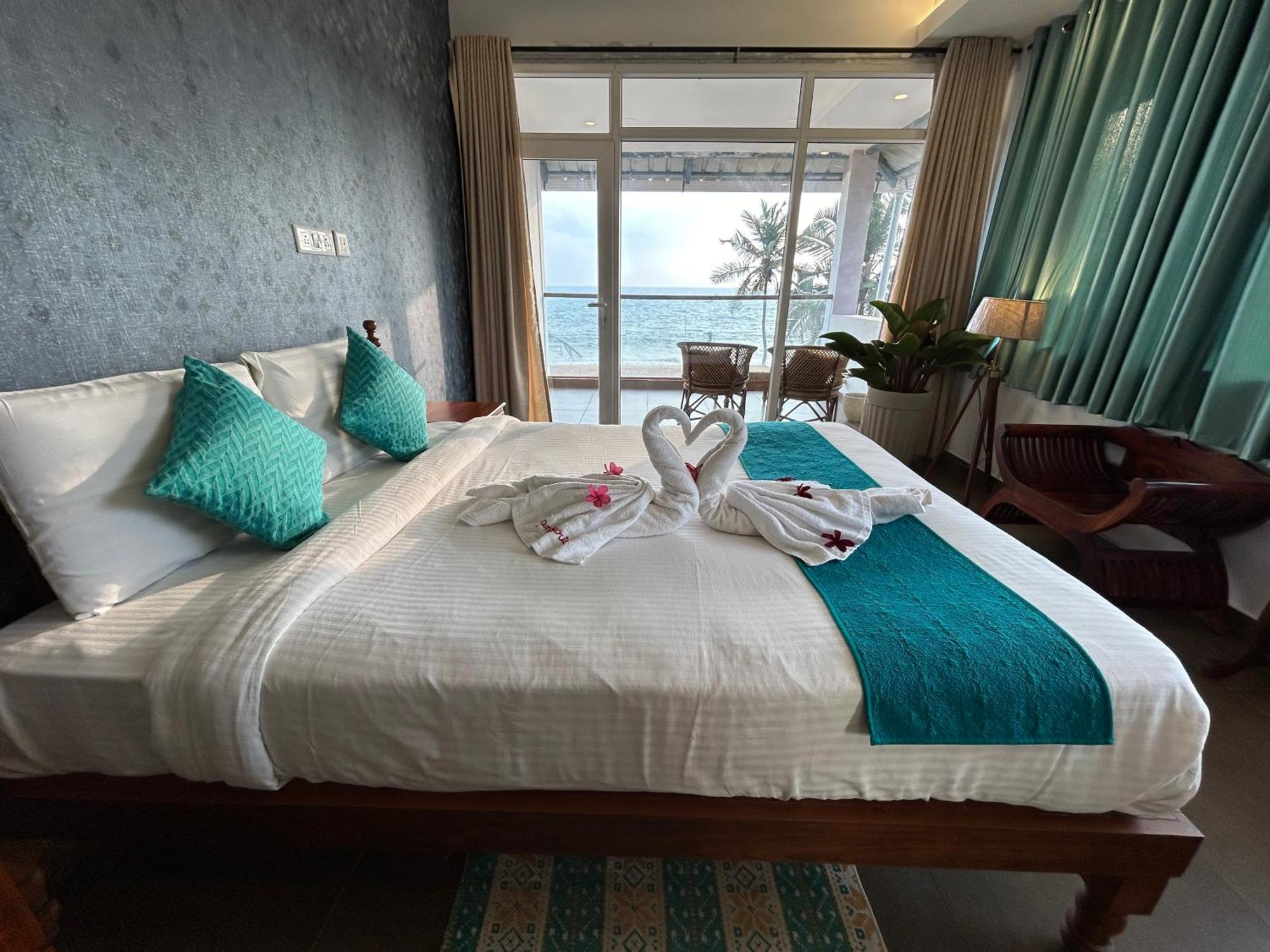 Santa Maria, Trivandrum - An Airport Boutique By The Sea Bed & Breakfast Thiruvananthapuram Ngoại thất bức ảnh